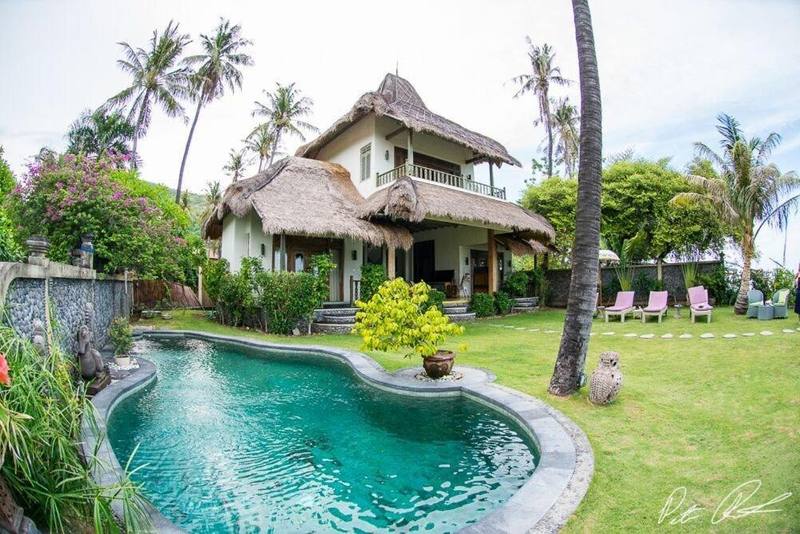 Private swimming pool in the garden of the Perfumed Garden villa