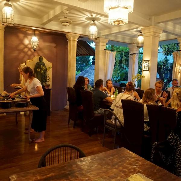 Guests enjoying dinner in the candle-lit Life Restaurant